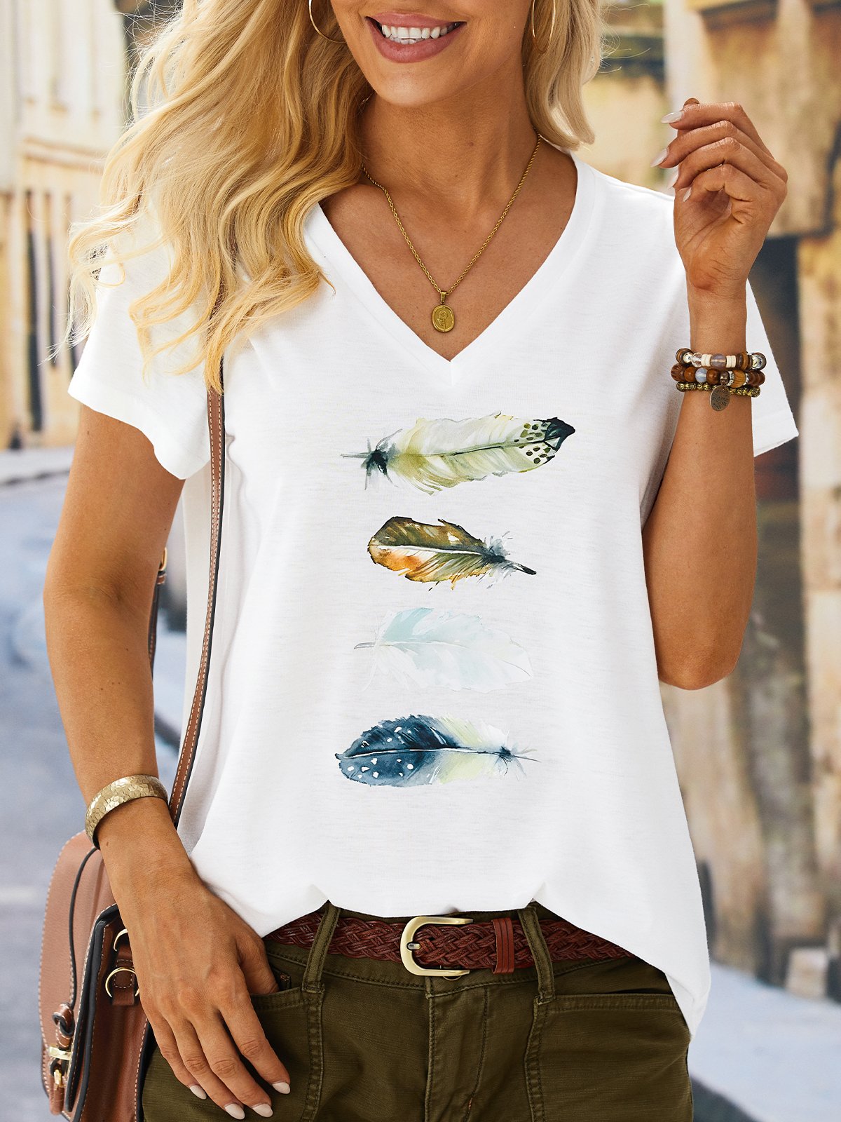 Feather Pattern V Neck Casual T-Shirt